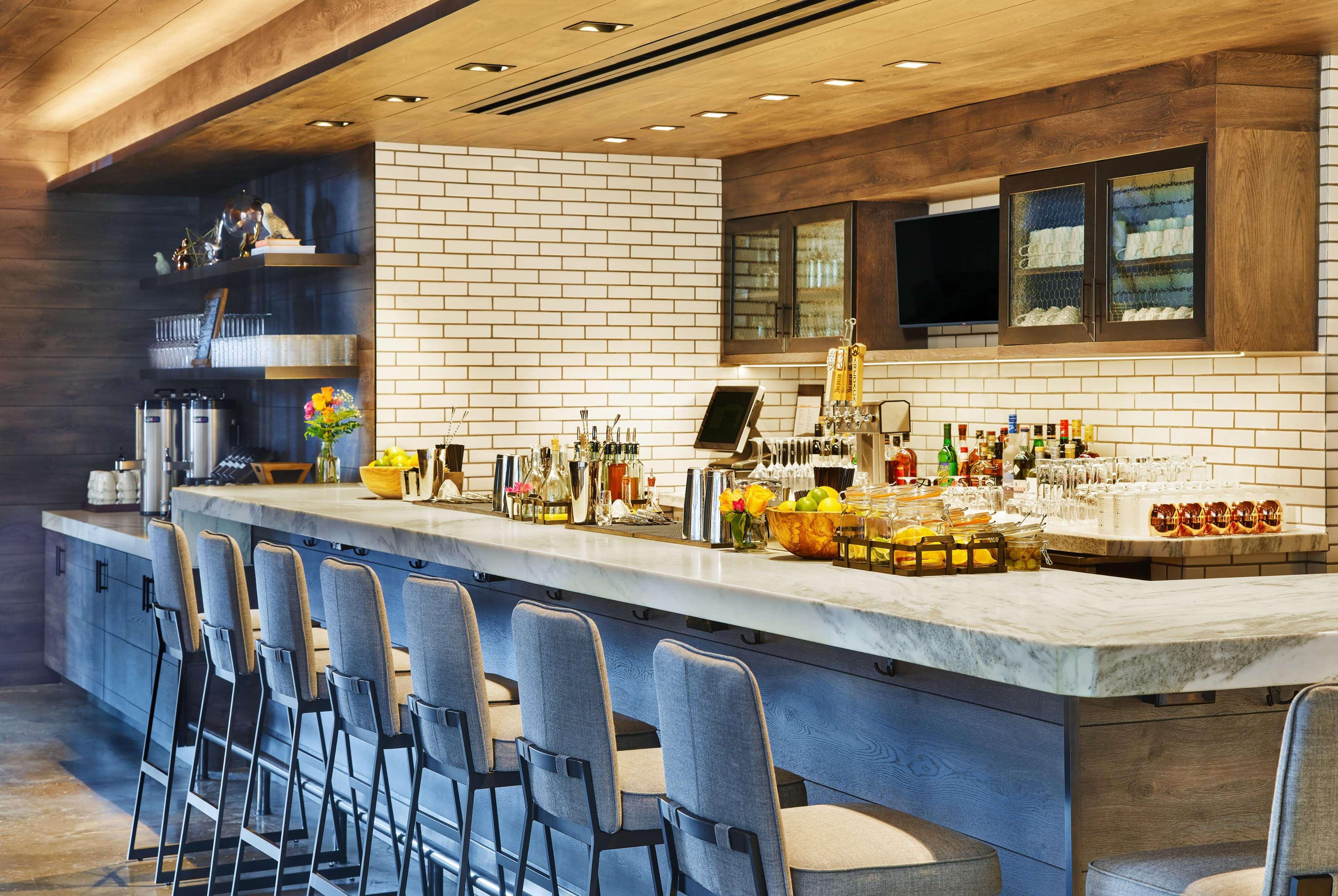Hotel Canopy By Hilton Washington Dc Bethesda North 4*